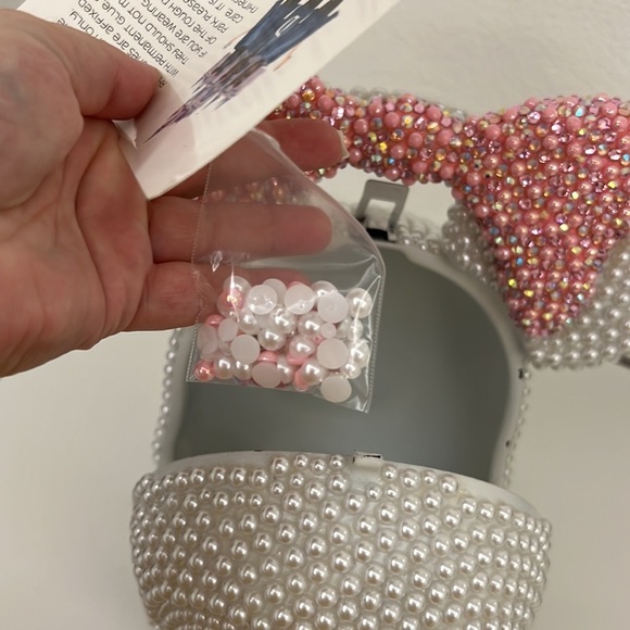 Like NEW White & Pink Bedazzled Minnie Head Bag - Picture 10 of 12